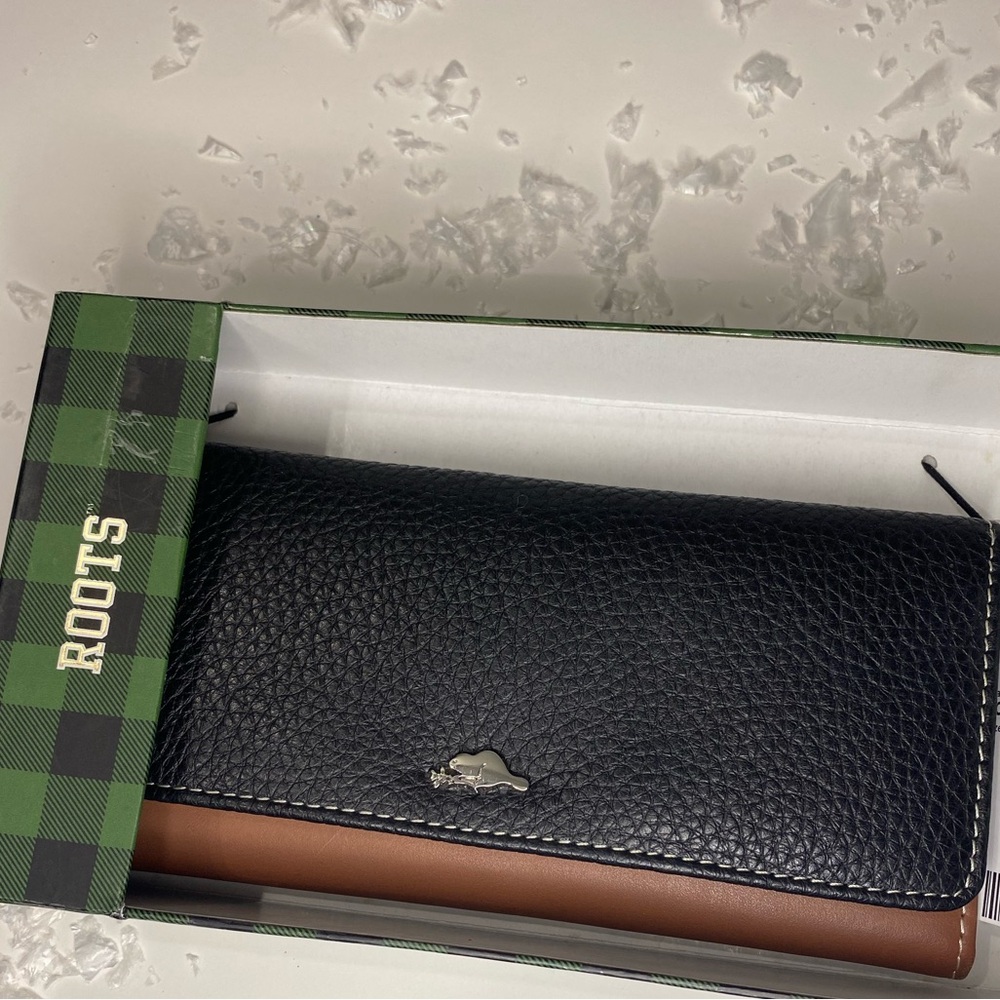 Roots wallet